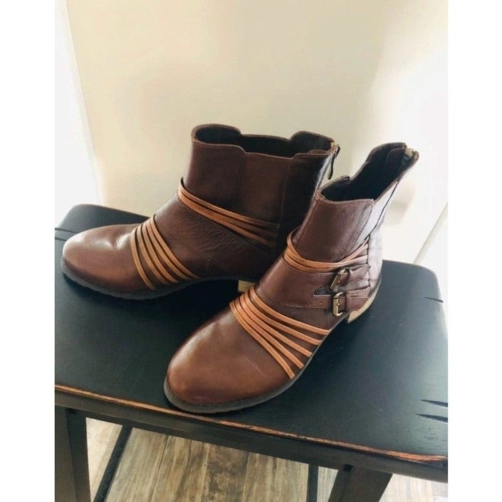 Boots  by BZ Moda